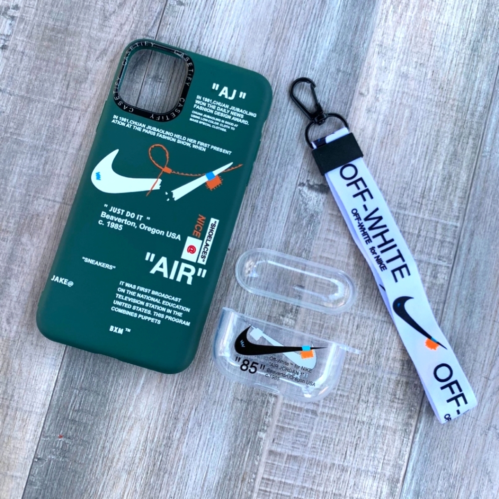Silicon and earpod case combo